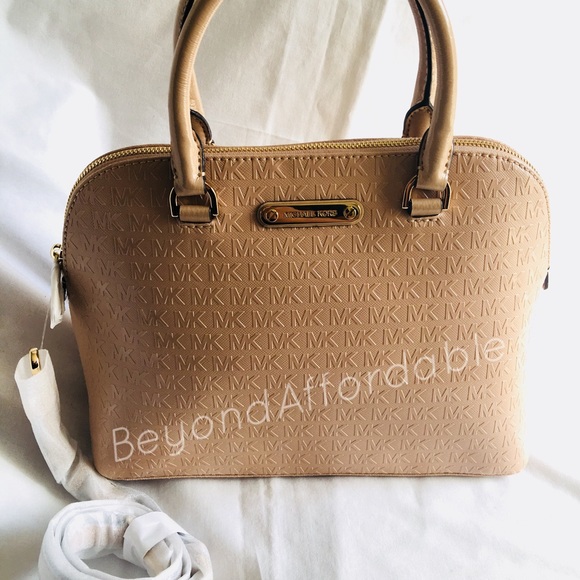 Michael Kors Handbags - Michael Kors Cindy Dome w/ Signature MK-Lg